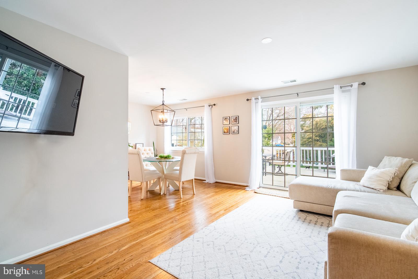7211 Racepoint Way Alexandria, VA 22315 - Photo 3 of 40 Gallery Image 3