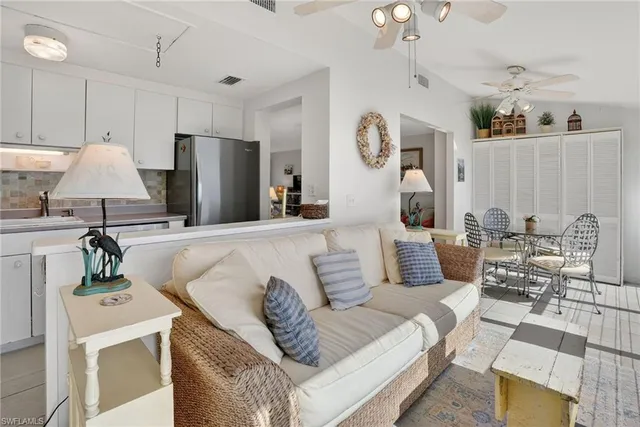 $480,000 | 611 East Palm Avenue, Unit J40, Goodland, FL 34140