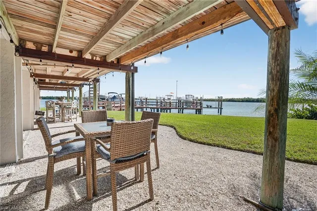 $480,000 | 611 East Palm Avenue, Unit J40, Goodland, FL 34140