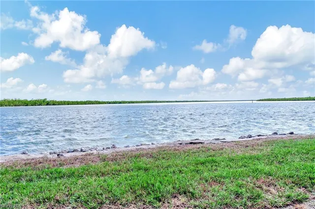 $480,000 | 611 East Palm Avenue, Unit J40, Goodland, FL 34140