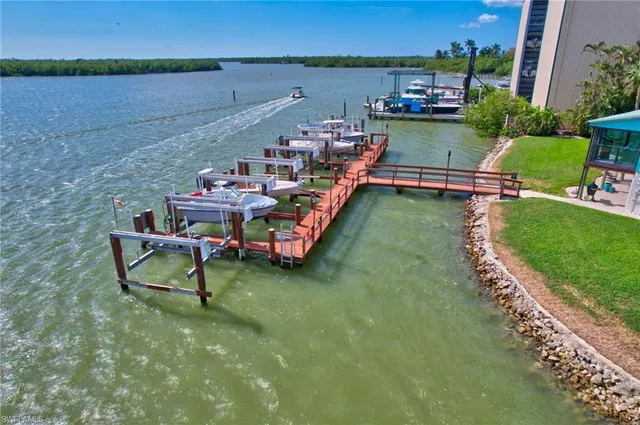 $480,000 | 611 East Palm Avenue, Unit J40, Goodland, FL 34140