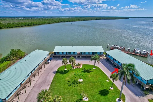 $480,000 | 611 East Palm Avenue, Unit J40, Goodland, FL 34140