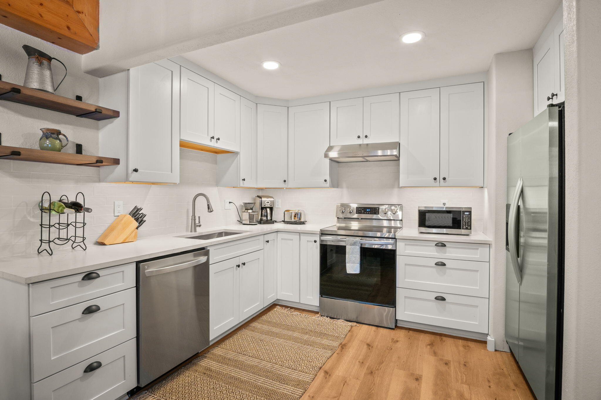 235 Pinewood Lane, Unit A11 Ketchum, ID 83340 - Photo 5 of 19 Kitchen 2