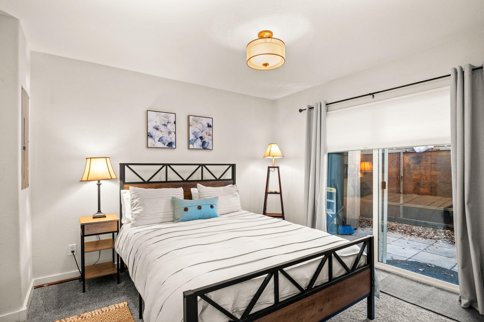 235 Pinewood Lane, Unit A11 Ketchum, ID 83340 - Photo 9 of 19 Lower level bedroom with ensuite bath