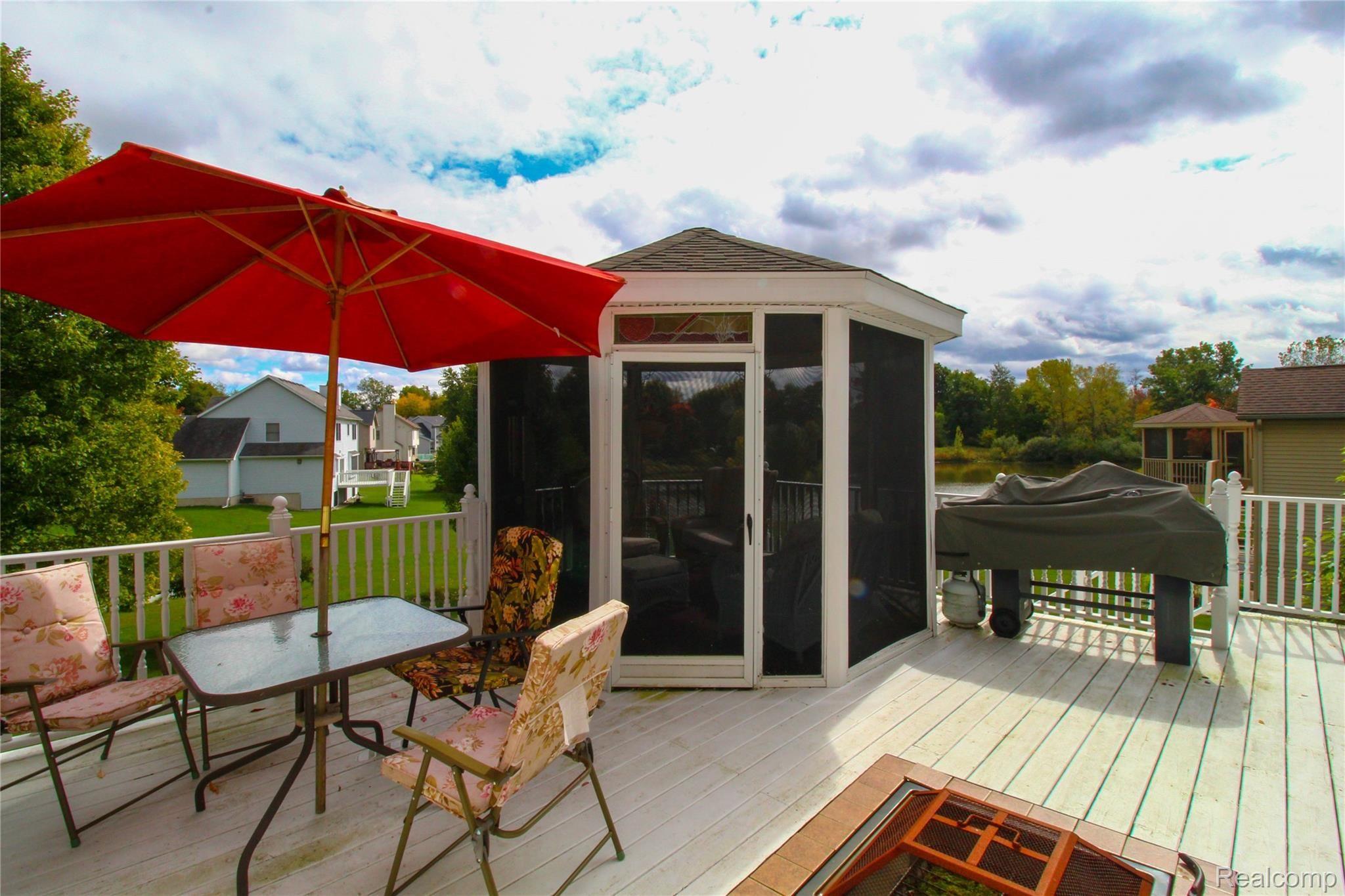 2354 Rolling Ridge Lane Holt, MI 48842 - Photo 42 of 48 Deck.jpg