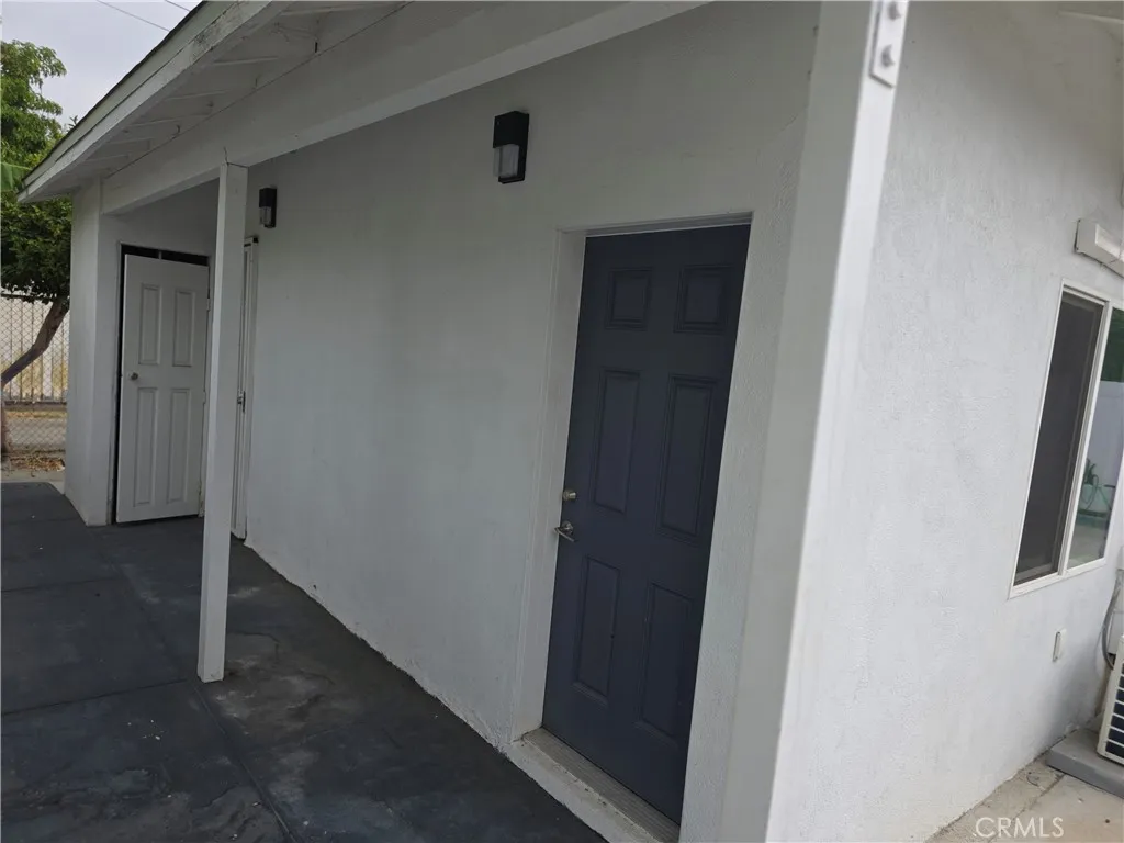 5417 Baltimore Street Los Angeles, CA 90042 - Photo 2 of 9 a view of entryway
