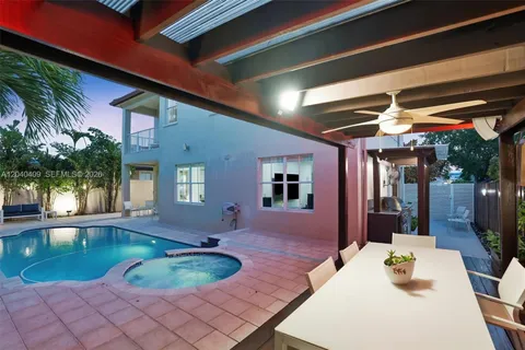 $1,230,000 | 2517 Southwest 148th Court, Miami, FL 33185