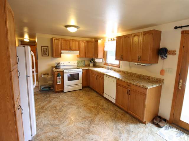 1310 Drager Road Eagle River, WI 54521 - Photo 2 of 18 Gallery Image 2