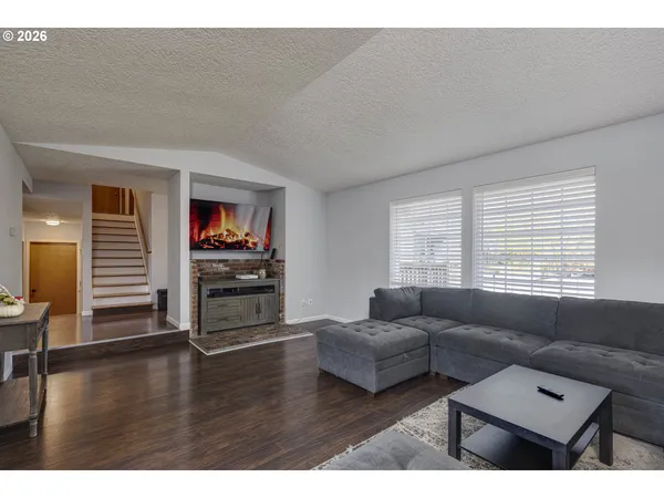 $489,900 | 1022 Northeast 196th Avenue, Portland, OR 97230