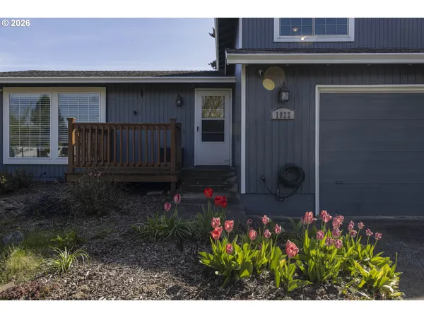 $489,900 | 1022 Northeast 196th Avenue, Portland, OR 97230