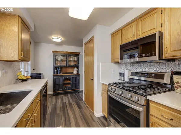 $489,900 | 1022 Northeast 196th Avenue, Portland, OR 97230