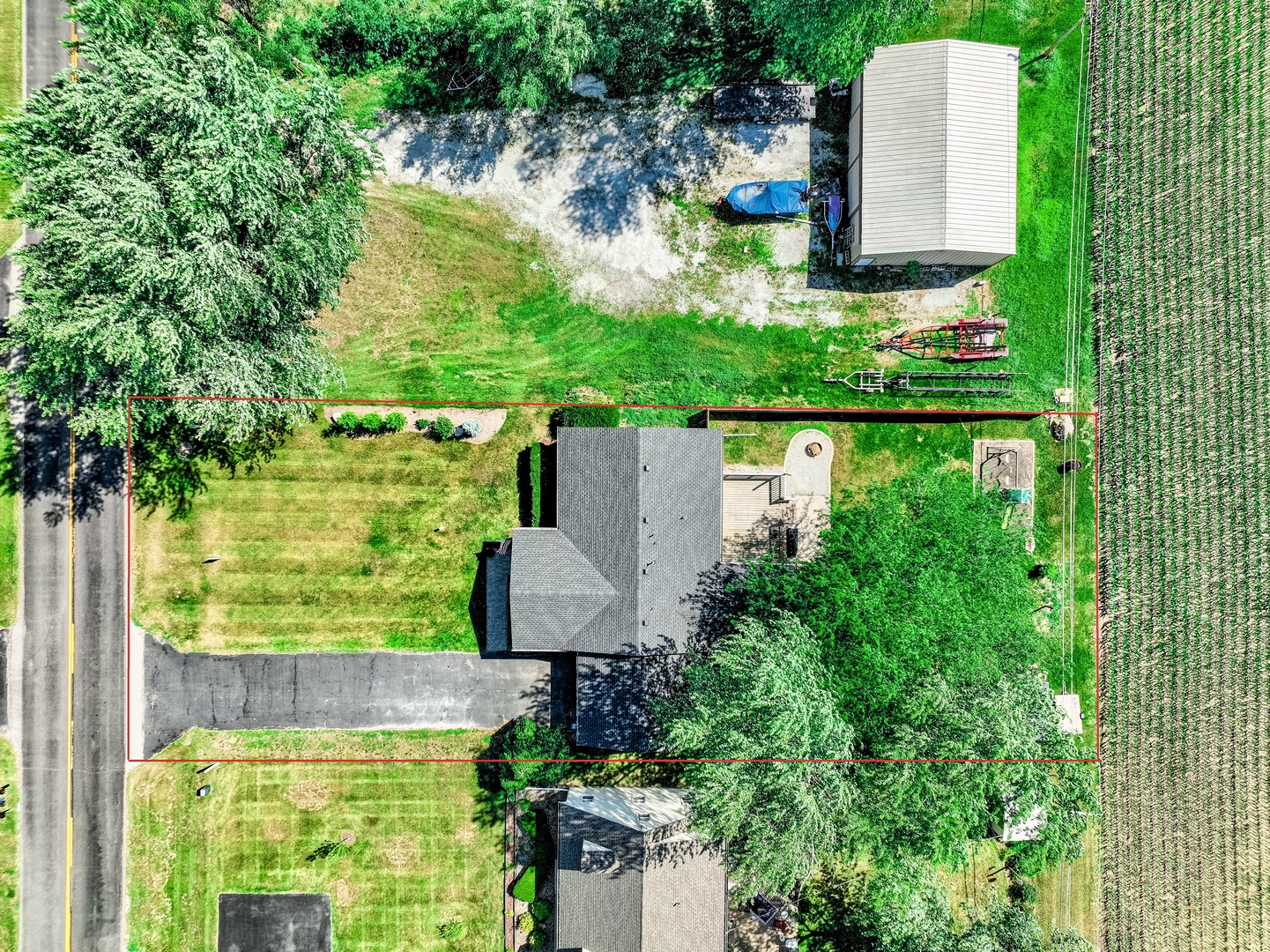 3248 River Road Kankakee, IL 60901 - Photo 32 of 32 an aerial view of a house with a yard and lake view