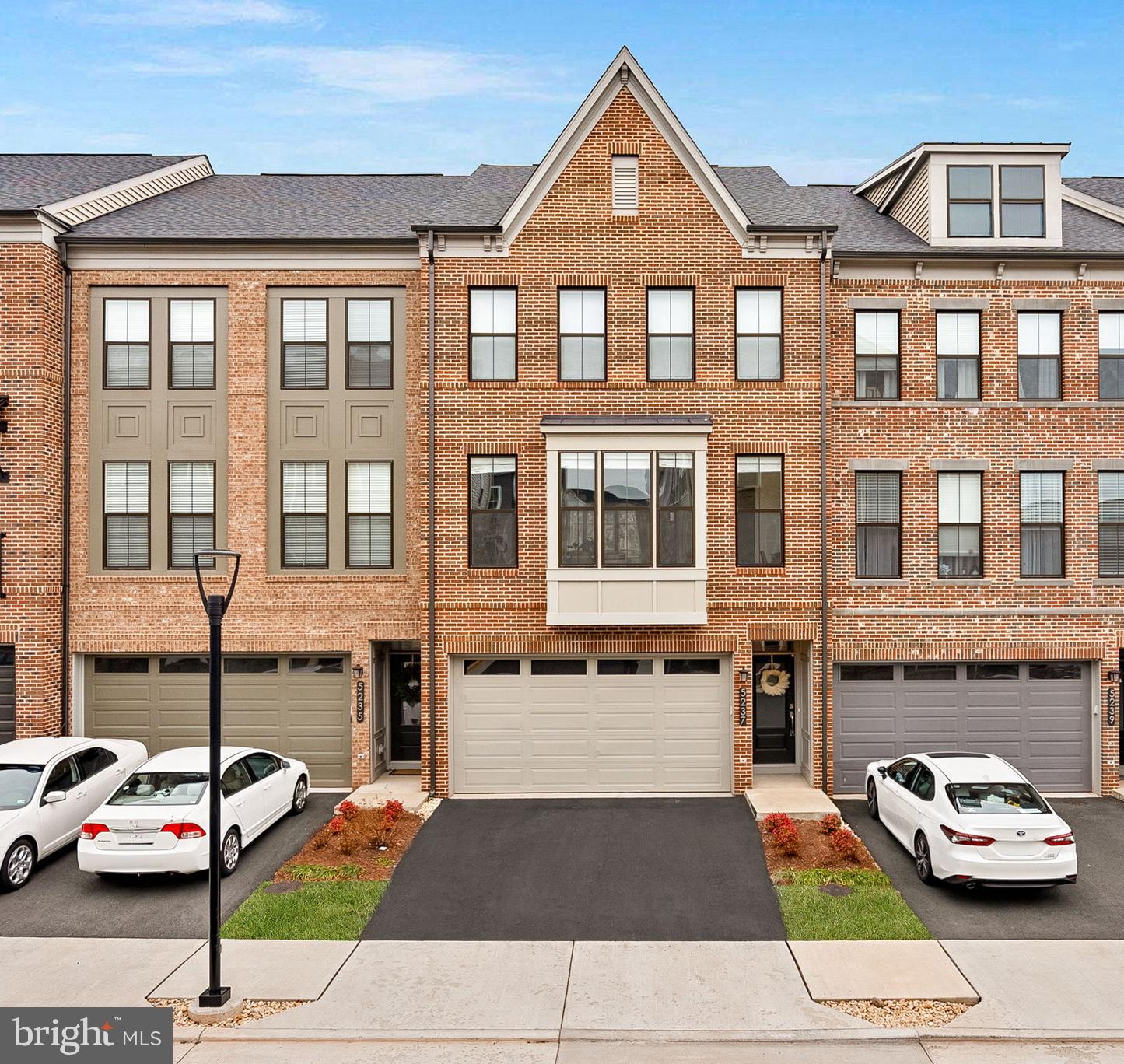 Welcome to 5237 Ridgeview Retreat!