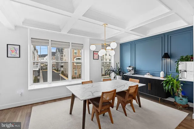 $960,000 | 5237 Ridgeview Retreat Drive, Chantilly, VA 20151