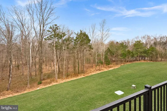 $960,000 | 5237 Ridgeview Retreat Drive, Chantilly, VA 20151