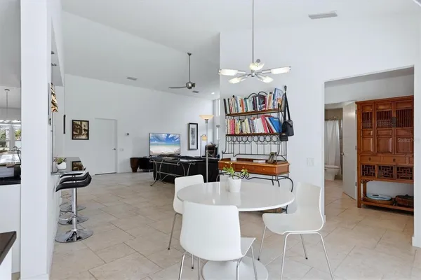 $950,000 | 3906 Spyglass Hill Road, Sarasota, FL 34238