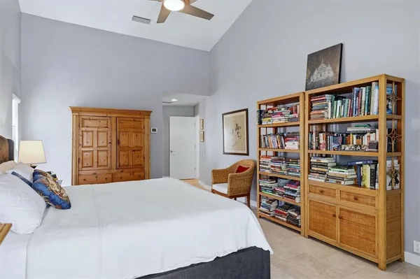 $950,000 | 3906 Spyglass Hill Road, Sarasota, FL 34238