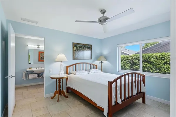 $950,000 | 3906 Spyglass Hill Road, Sarasota, FL 34238