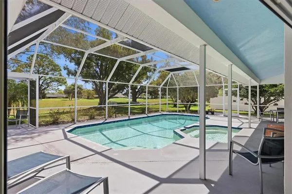 $950,000 | 3906 Spyglass Hill Road, Sarasota, FL 34238