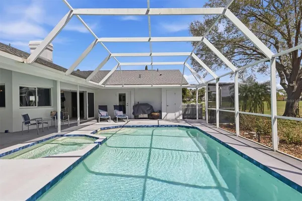 $950,000 | 3906 Spyglass Hill Road, Sarasota, FL 34238