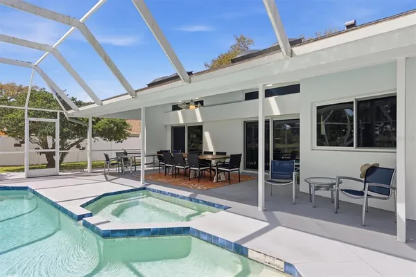 $950,000 | 3906 Spyglass Hill Road, Sarasota, FL 34238