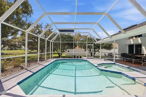 $950,000 | 3906 Spyglass Hill Road, Sarasota, FL 34238