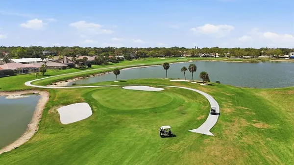 $950,000 | 3906 Spyglass Hill Road, Sarasota, FL 34238