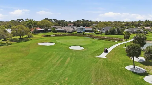 $950,000 | 3906 Spyglass Hill Road, Sarasota, FL 34238