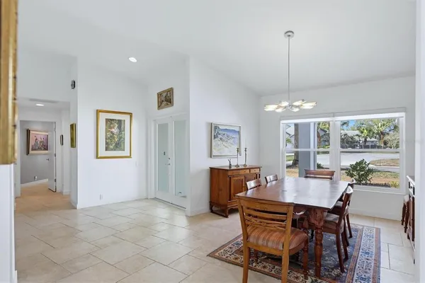 $950,000 | 3906 Spyglass Hill Road, Sarasota, FL 34238