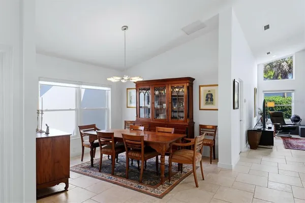 $950,000 | 3906 Spyglass Hill Road, Sarasota, FL 34238