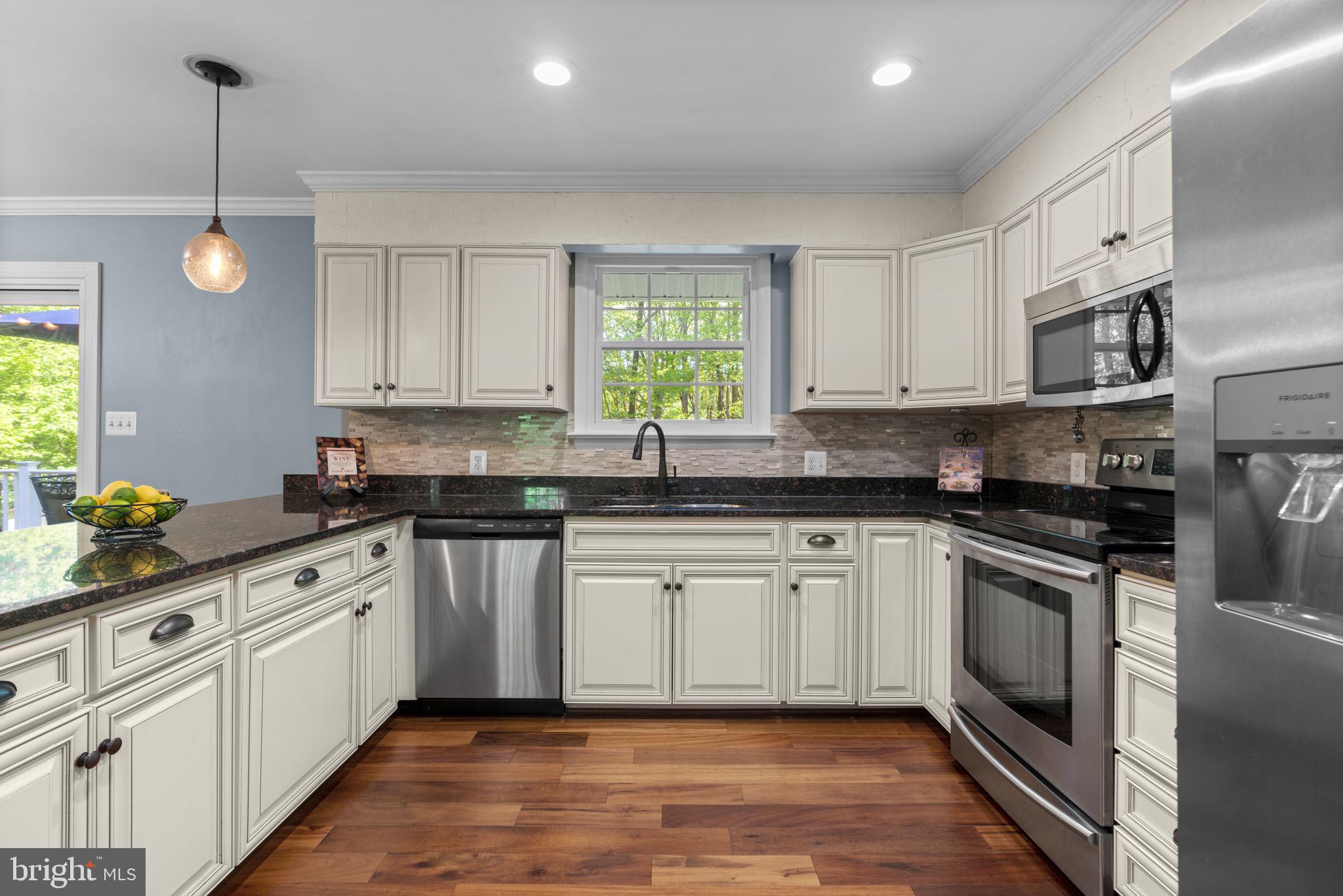 7968 Browns Bridge Road Highland, MD 20777 - Photo 4 of 49 Tile backsplash