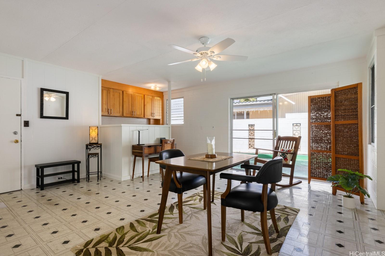 240 Puiwa Road Honolulu, HI 96817 - Photo 14 of 18 a view of a dining room with furniture