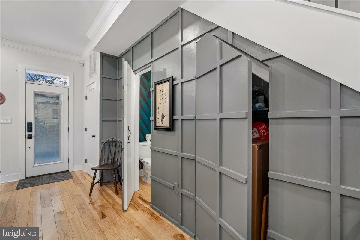 130 Adams Street Northwest Washington, DC 20001 - Photo 9 of 28