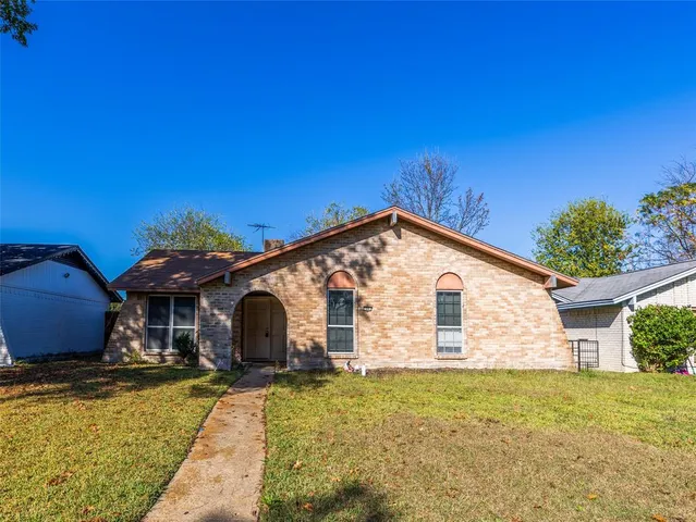 $1,900 | 1041 Delores Drive, Garland, TX 75040