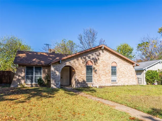 $1,900 | 1041 Delores Drive, Garland, TX 75040