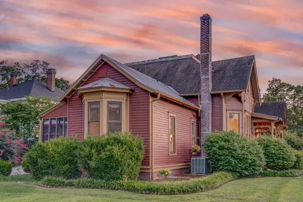 $2,479,990 | 305 4th Avenue South, Franklin, TN 37064