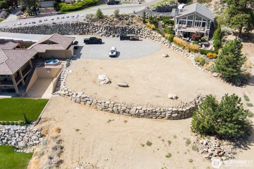 15330 Lakeview Street Entiat, WA 98822 - Photo 7 of 27 a view of outdoor space yard and lake