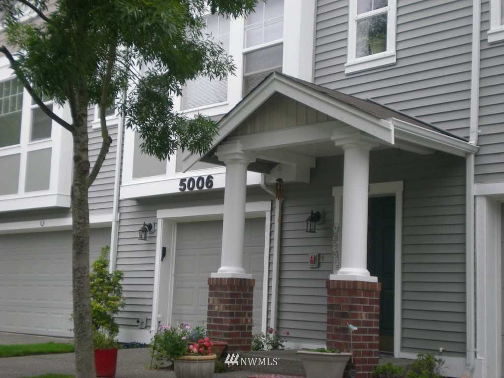5006 Davis Avenue South, Unit B Renton, WA 98055 - Photo 1 of 9