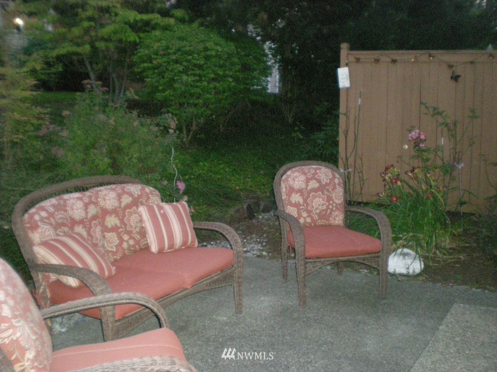 5006 Davis Avenue South, Unit B Renton, WA 98055 - Photo 7 of 9