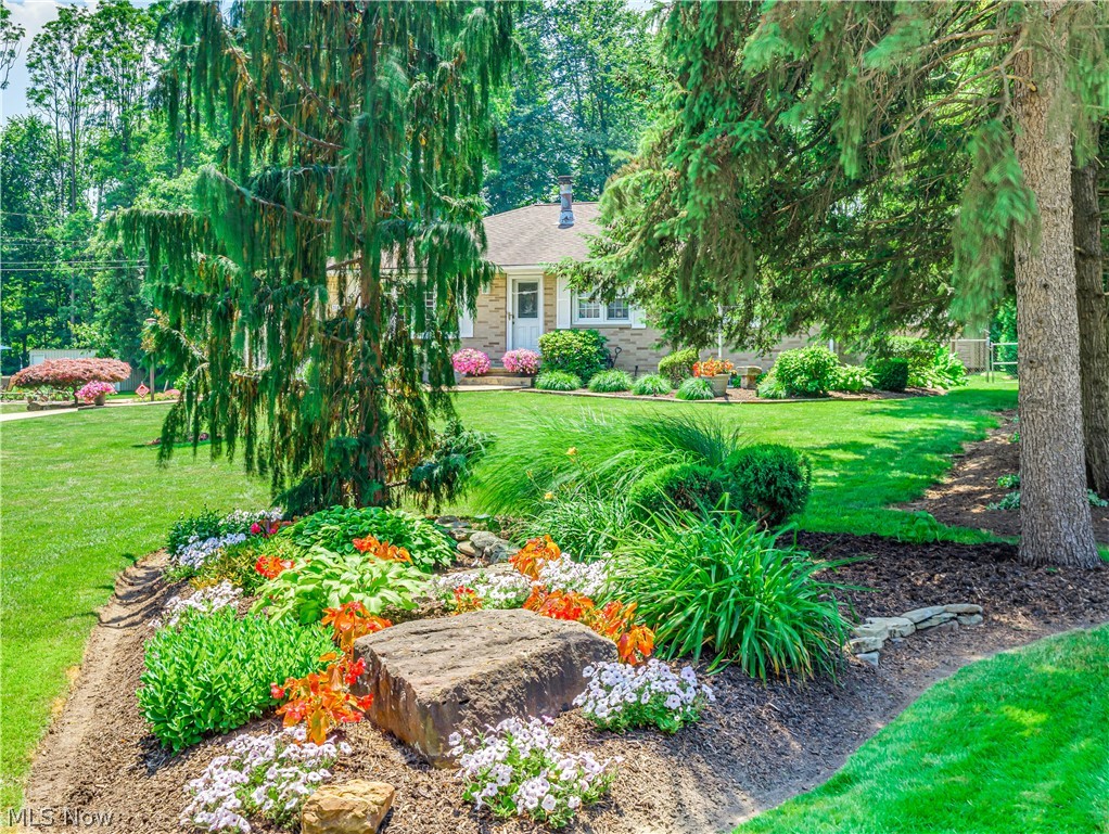 3160 Shellhart Road Norton, OH 44203 - Photo 2 of 34 Gorgeous Hardscapes