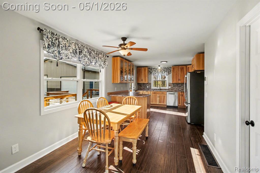 6225 West Lovejoy Road Fowlerville, MI 48836 - Photo 12 of 35
