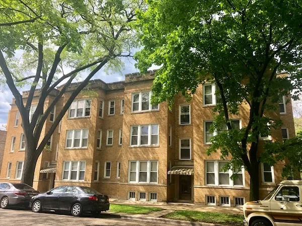 $1,475 | 2536 West Thorndale Avenue, Unit 3, Chicago, IL 60659