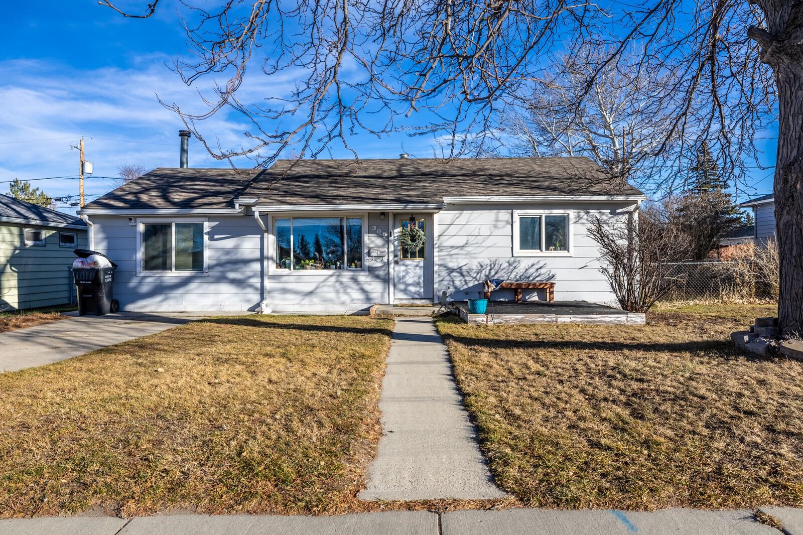 305 Lark Street Casper, WY 82609 - Photo 3 of 24