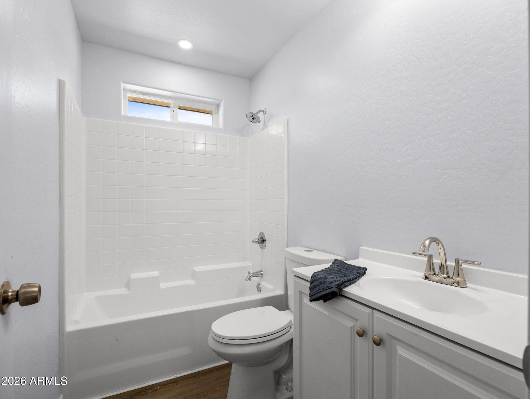 18278 Frontier Road Peeples Valley, AZ 86332 - Photo 21 of 31 a bathroom with a sink toilet and shower