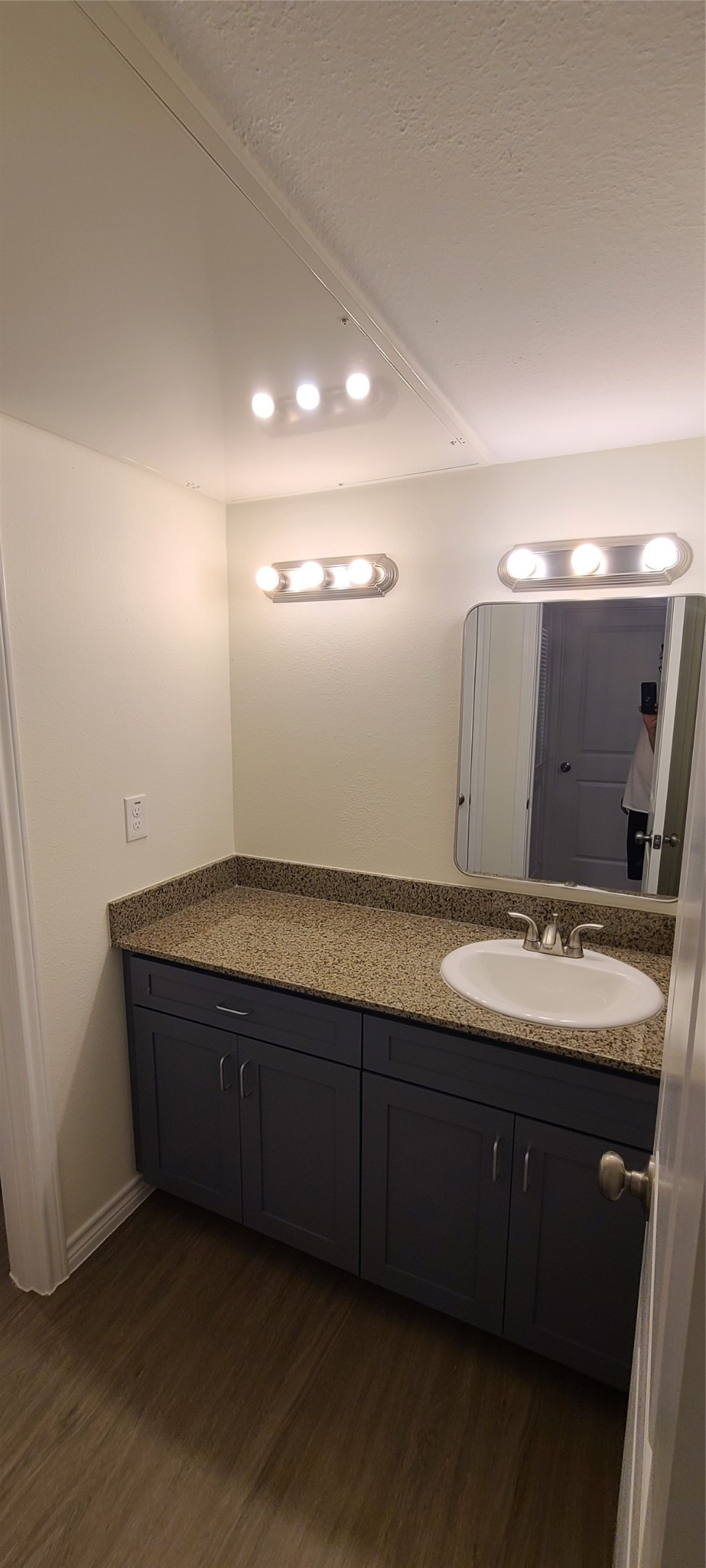 2800 Jeanetta Street, Unit 1209 Houston, TX 77063 - Photo 5 of 10