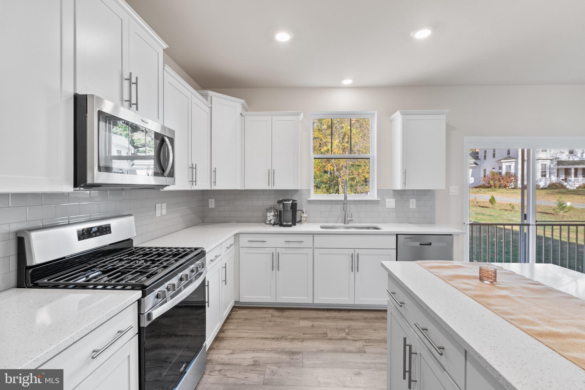 3705 Devonann Lane Edgewater, MD 21037 - Photo 7 of 32