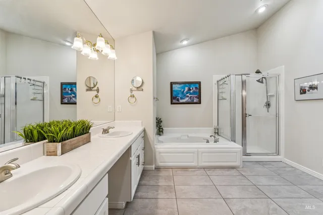 $852,500 | 1506 South Willow Lake Place, Eagle, ID 83616