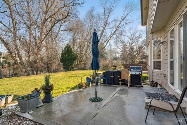 $852,500 | 1506 South Willow Lake Place, Eagle, ID 83616