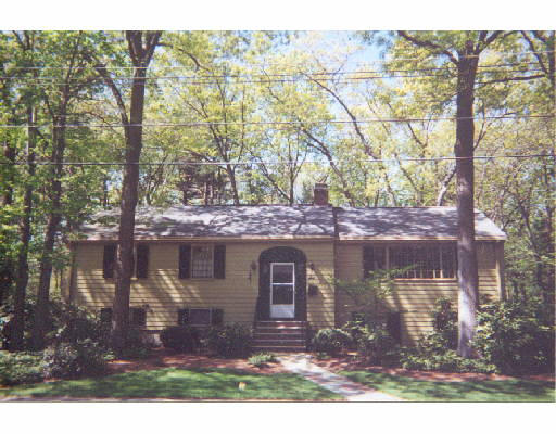 6 Moran Road Lynnfield, MA 01940 - Photo 1 of 1 Gallery Image 1