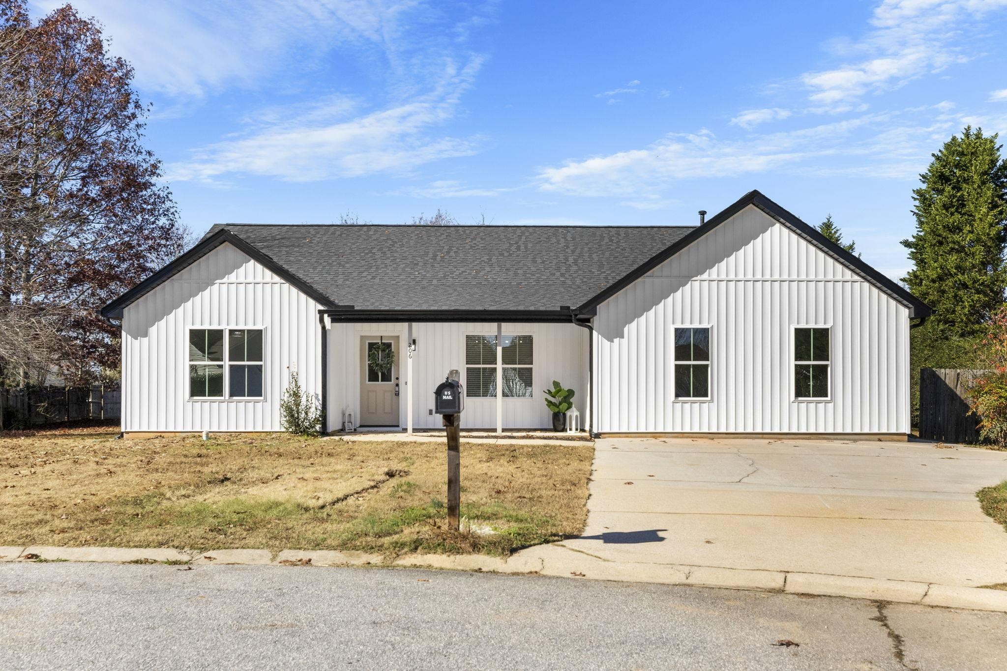 206 Dexter Bend Court Fountain Inn, SC 29644 - Photo 1 of 45